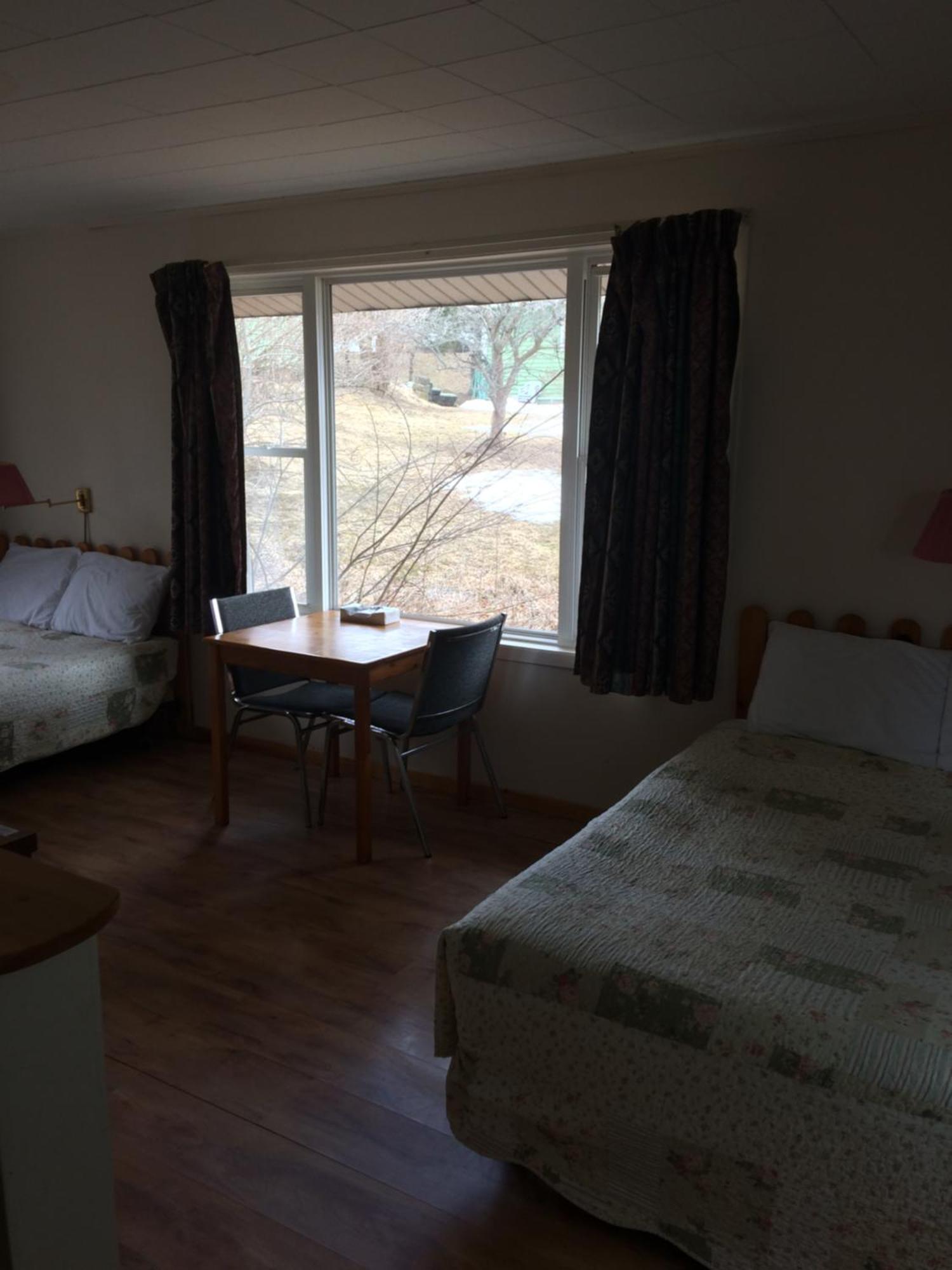 פיקטו Dolan'S Motel חדר תמונה